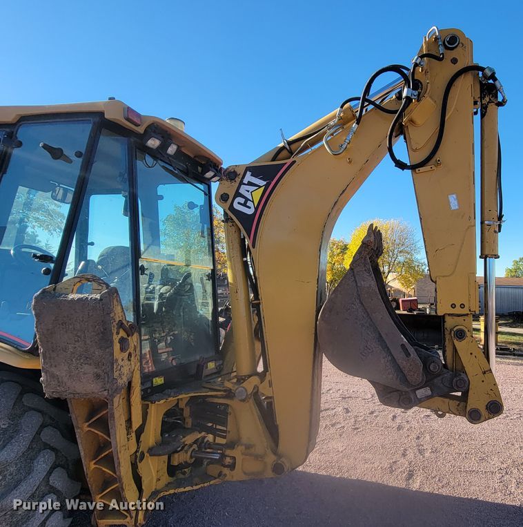 image for item LL9586 2005 Caterpillar 420D  backhoe