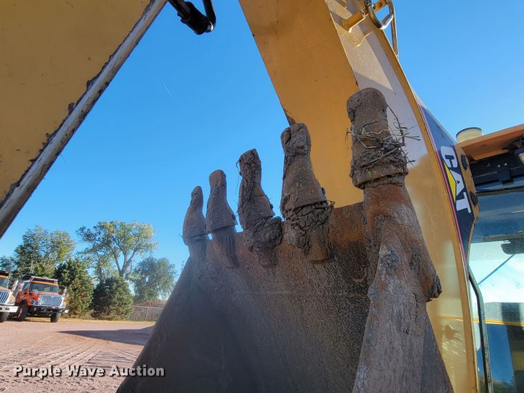 image for item LL9586 2005 Caterpillar 420D  backhoe