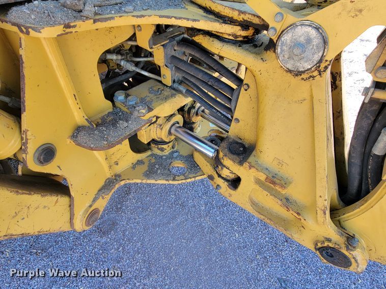 image for item LL9586 2005 Caterpillar 420D  backhoe