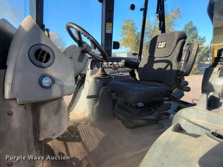 image for item LL9586 2005 Caterpillar 420D  backhoe