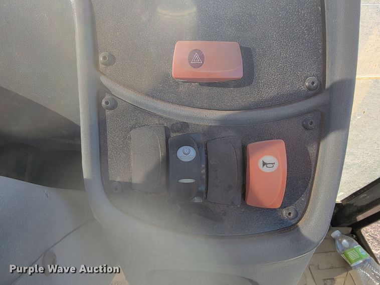 image for item LL9586 2005 Caterpillar 420D  backhoe