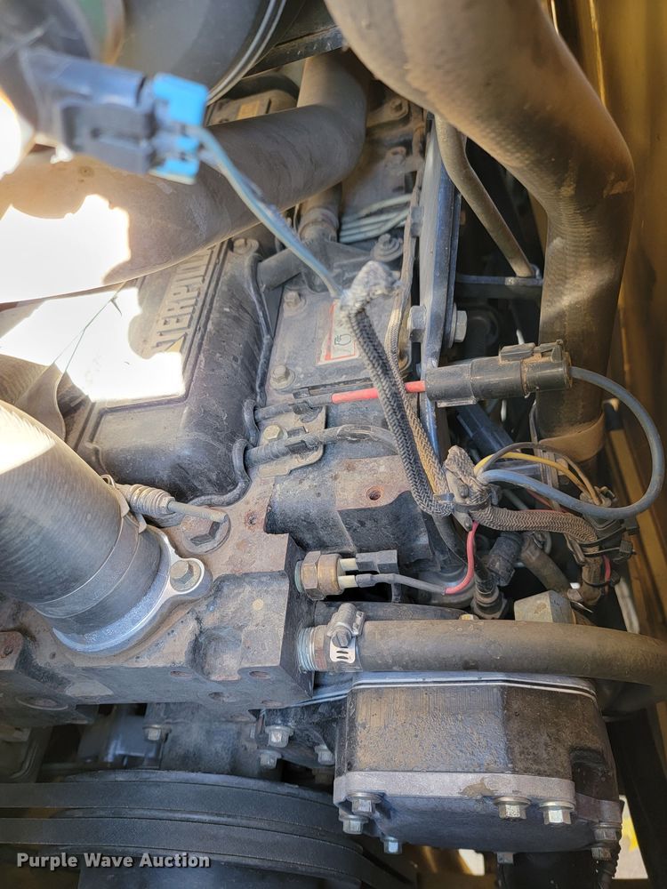 image for item LL9586 2005 Caterpillar 420D  backhoe