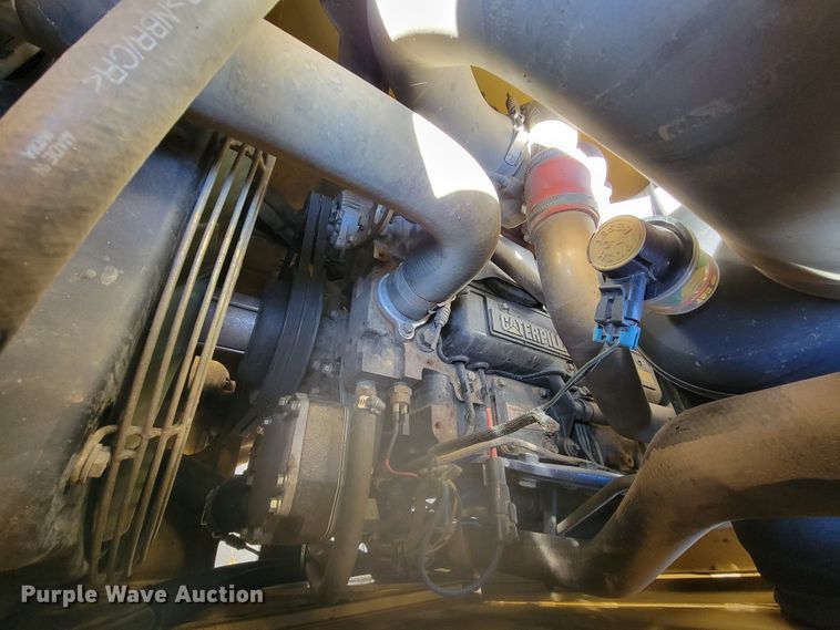 image for item LL9586 2005 Caterpillar 420D  backhoe