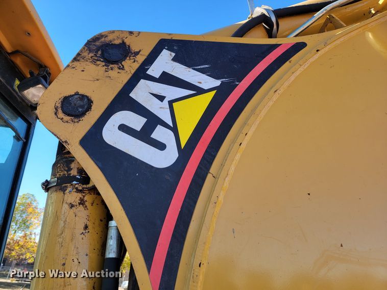 image for item LL9586 2005 Caterpillar 420D  backhoe