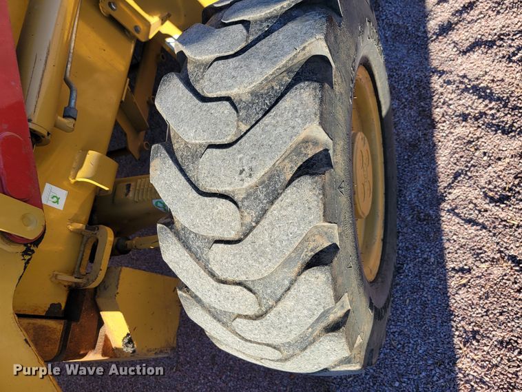 image for item LL9586 2005 Caterpillar 420D  backhoe