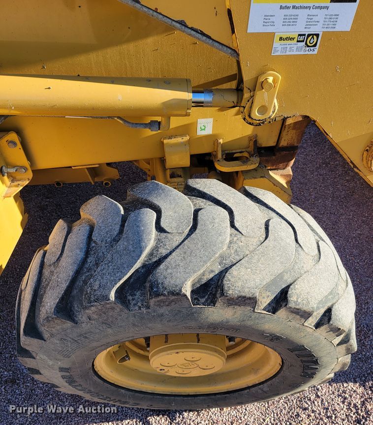 image for item LL9586 2005 Caterpillar 420D  backhoe