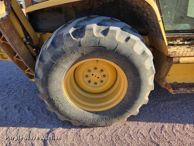 image for item LL9586 2005 Caterpillar 420D  backhoe