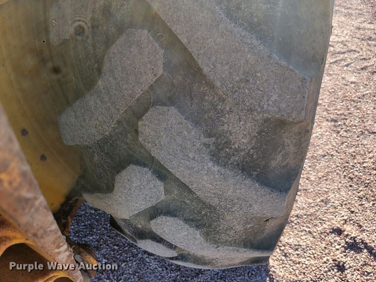 image for item LL9586 2005 Caterpillar 420D  backhoe