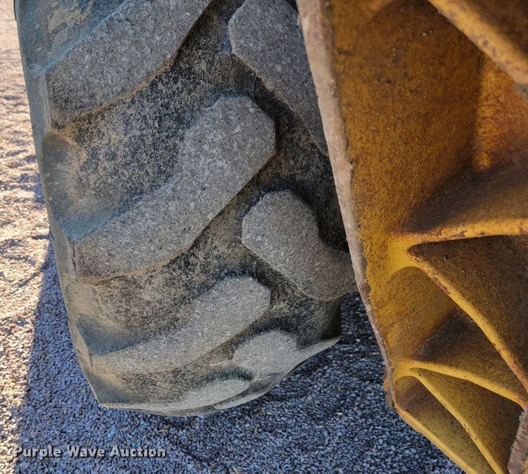 image for item LL9586 2005 Caterpillar 420D  backhoe