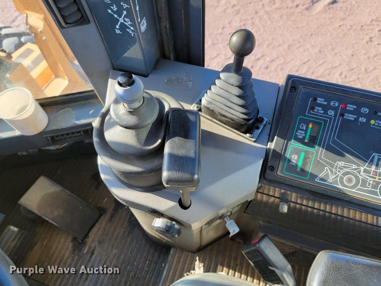 image for item LL9587 1998 Case 721B  wheel loader