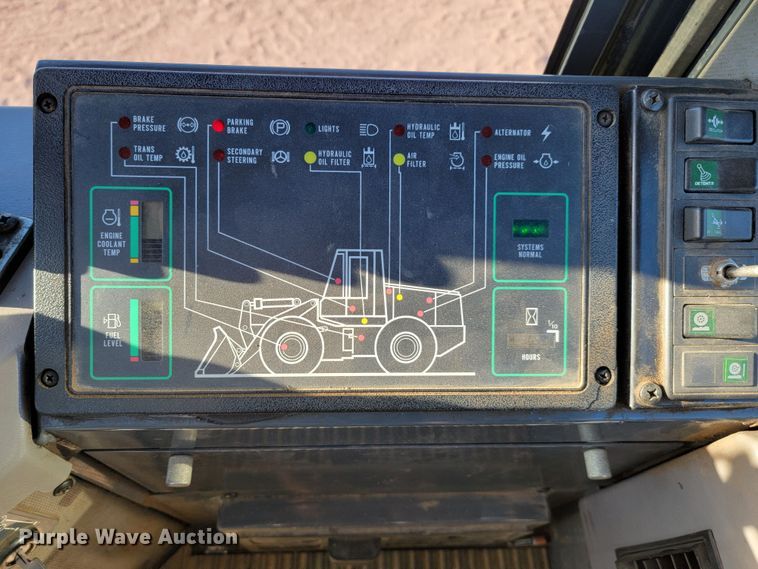 image for item LL9587 1998 Case 721B  wheel loader