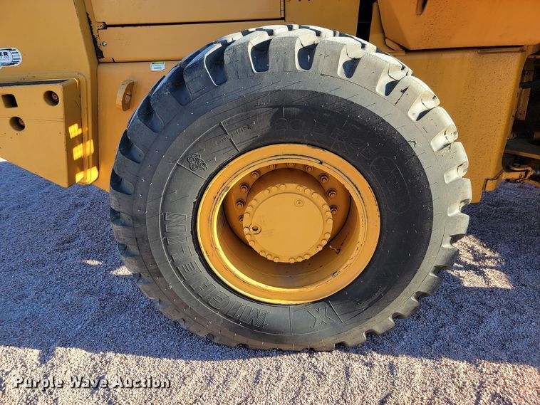 image for item LL9587 1998 Case 721B  wheel loader