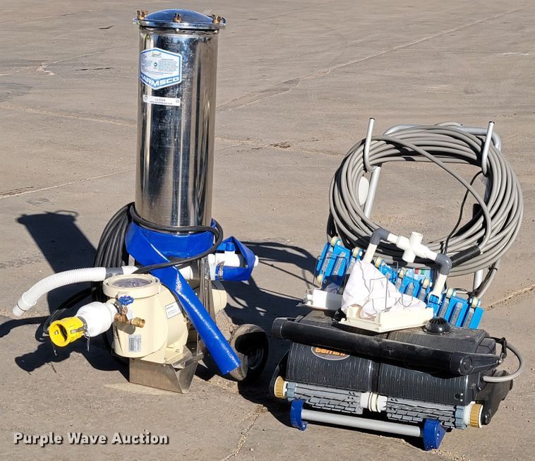 Swimming pool equipment in Yankton, SD Item LL9590 sold Purple Wave