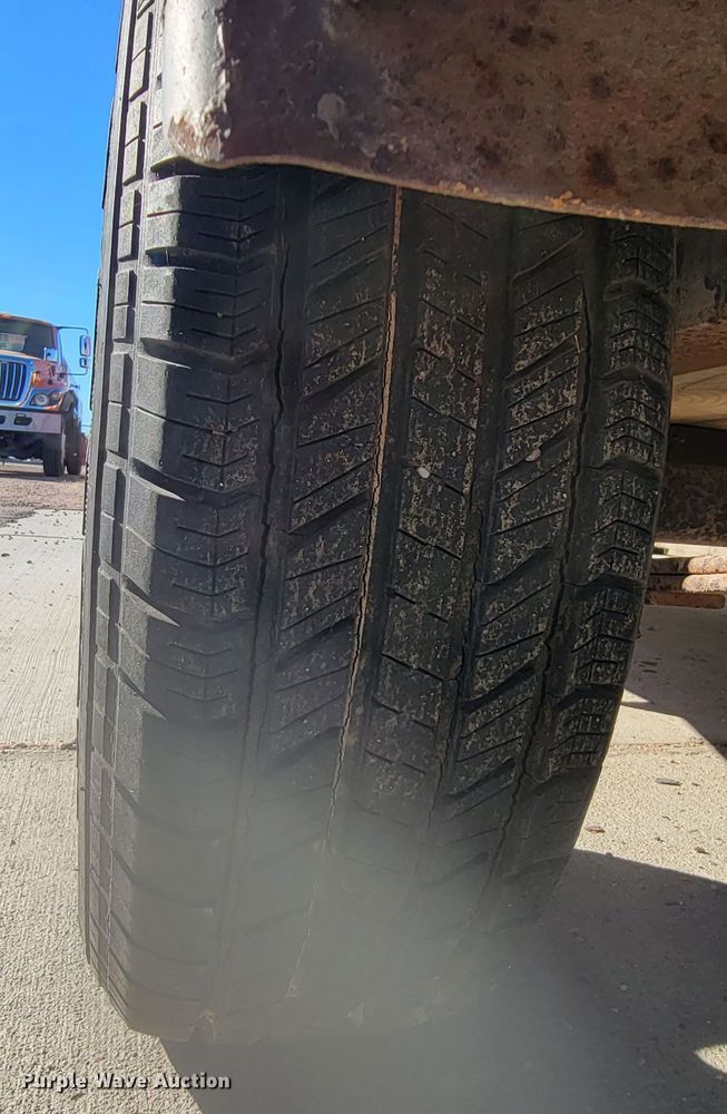 image for item LL9594 1993 DCT  refuse trailer