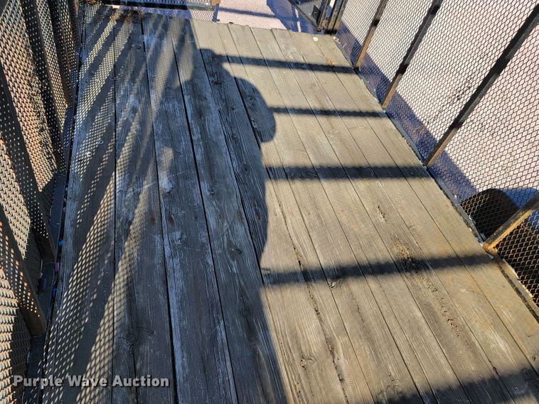 image for item LL9595 2006 DCT  refuse trailer