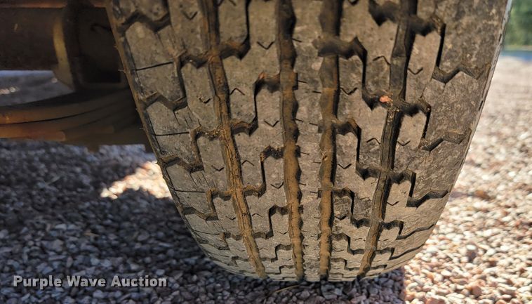 image for item LL9595 2006 DCT  refuse trailer