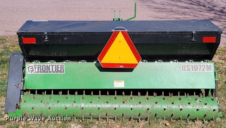 image for item LL9608 Frontier OS1072M  seeder
