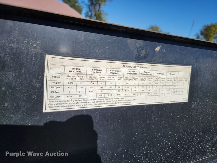 image for item LL9608 Frontier OS1072M  seeder