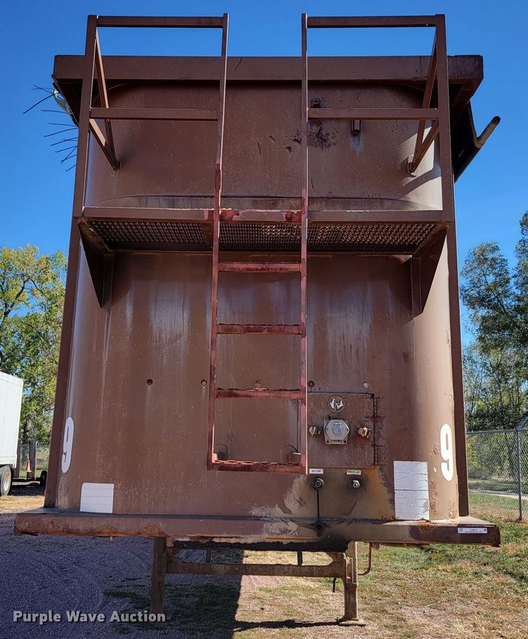 image for item LL9612 2010 Spectec SW048106102  walking floor trailer