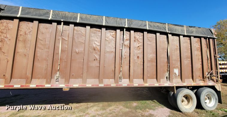 image for item LL9612 2010 Spectec SW048106102  walking floor trailer