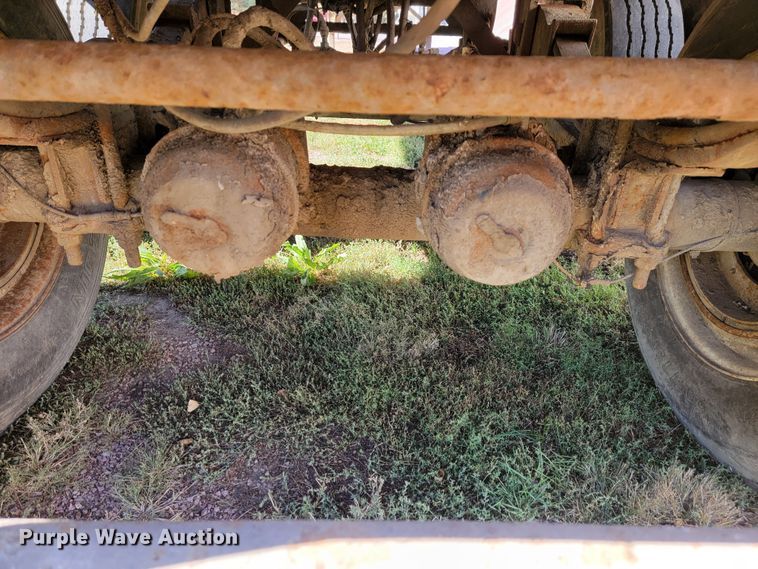 image for item LL9612 2010 Spectec SW048106102  walking floor trailer