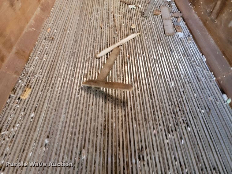 image for item LL9612 2010 Spectec SW048106102  walking floor trailer