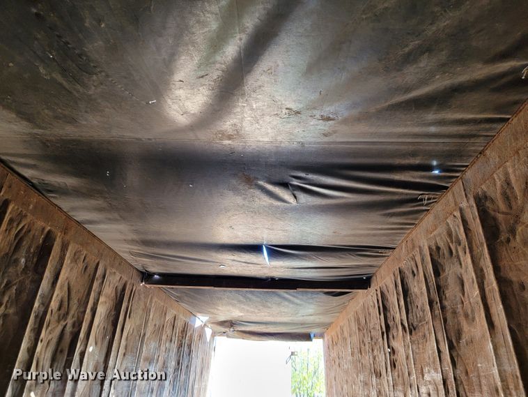 image for item LL9612 2010 Spectec SW048106102  walking floor trailer