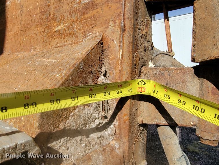 image for item LL9612 2010 Spectec SW048106102  walking floor trailer