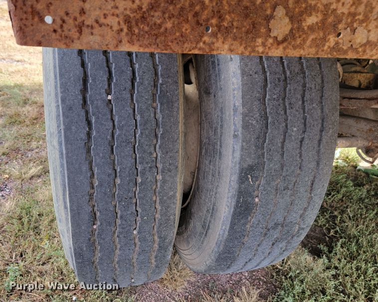 image for item LL9612 2010 Spectec SW048106102  walking floor trailer