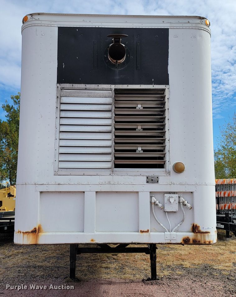 image for item LL9613 1984 Fruehauf FBB8-FL1-28-W4-06  dry van trailer