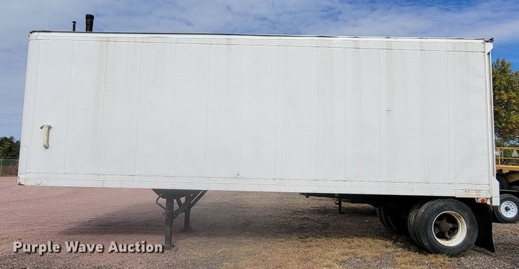 image for item LL9613 1984 Fruehauf FBB8-FL1-28-W4-06  dry van trailer