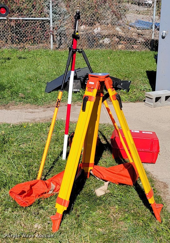 image for item LL9617 Leica TCR407  total station