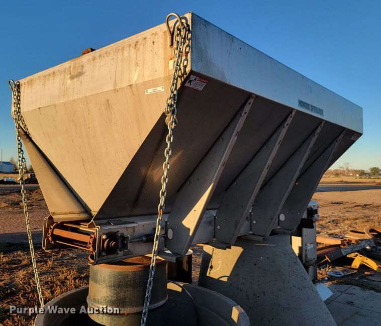 image for item LL9619 Monroe MV-120-84-56  salt spreader