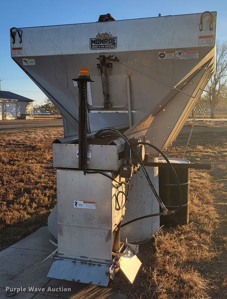 image for item LL9619 Monroe MV-120-84-56  salt spreader