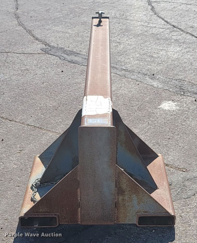 image for item LL9670 Forklift boom