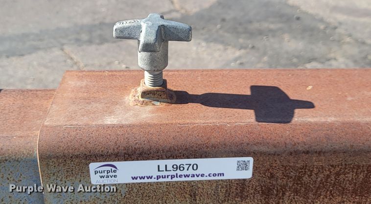 image for item LL9670 Forklift boom