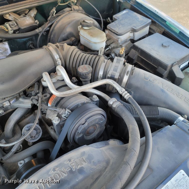 image for item LM9751 1998 Chevrolet S10  pickup truck