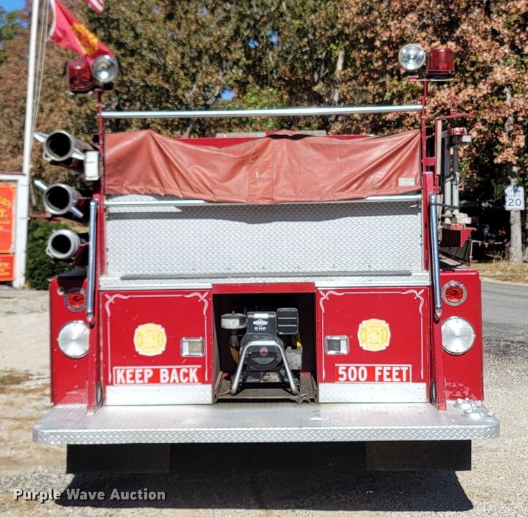 image for item LN9695 1962 Ford F950 Super Duty  pumper fire truck