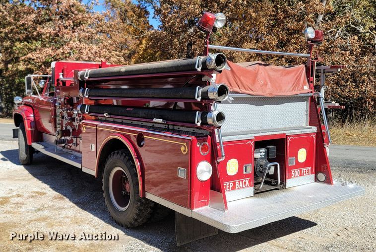 image for item LN9695 1962 Ford F950 Super Duty  pumper fire truck