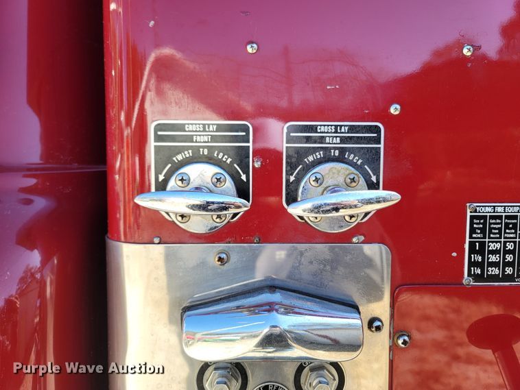 image for item LN9695 1962 Ford F950 Super Duty  pumper fire truck