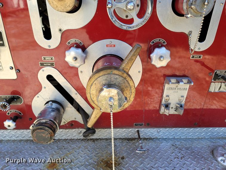image for item LN9695 1962 Ford F950 Super Duty  pumper fire truck