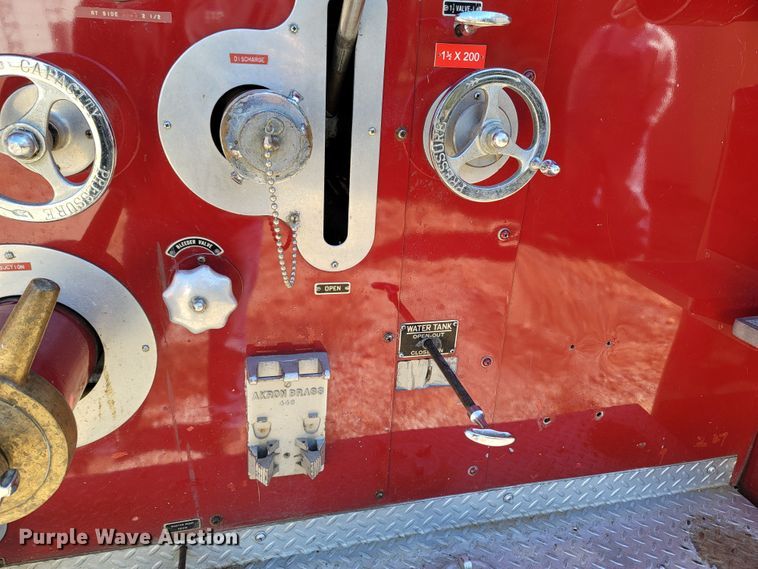 image for item LN9695 1962 Ford F950 Super Duty  pumper fire truck