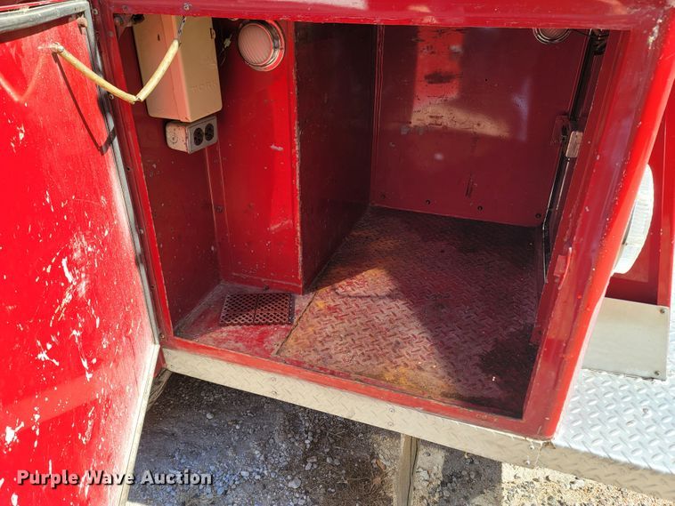 image for item LN9695 1962 Ford F950 Super Duty  pumper fire truck