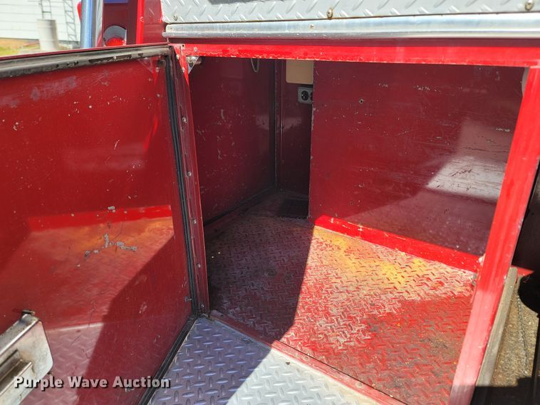 image for item LN9695 1962 Ford F950 Super Duty  pumper fire truck