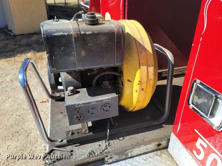 image for item LN9695 1962 Ford F950 Super Duty  pumper fire truck