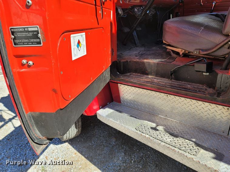 image for item LN9695 1962 Ford F950 Super Duty  pumper fire truck
