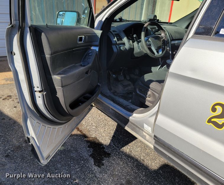 image for item LN9698 2015 Ford Explorer Police Interceptor  SUV