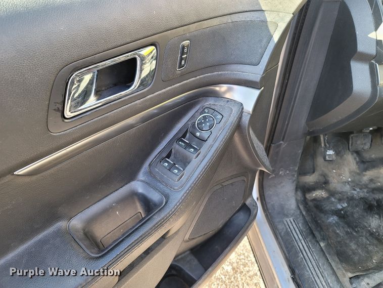 image for item LN9698 2015 Ford Explorer Police Interceptor  SUV