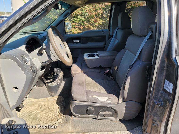 image for item LN9701 2004 Ford F150  SuperCab pickup truck