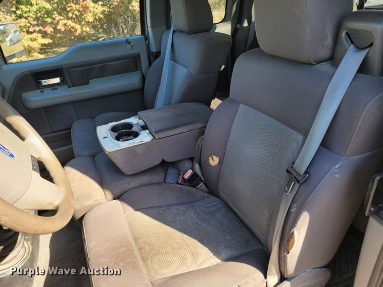 image for item LN9701 2004 Ford F150  SuperCab pickup truck